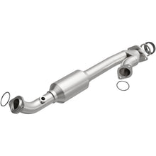 Load image into Gallery viewer, MagnaFlow Exhaust Products 5592211 California CARB Direct-Fit Catalytic Converter for Select Toyota 4Runner, Toyota FJ Cruiser