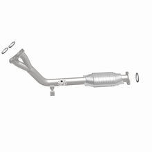 Load image into Gallery viewer, MagnaFlow Exhaust Products 24286 HM Grade Direct-Fit Catalytic Converter for Select Toyota 4Runner