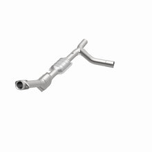 Load image into Gallery viewer, MagnaFlow Exhaust Products 23133 HM Grade Direct-Fit Catalytic Converter for Select Ford E-150, Ford E-150 Club Wagon, Ford E-150 Econoline, Ford E-150 Econoline Club Wagon, Ford E-250