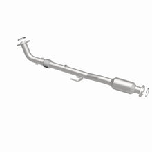 Load image into Gallery viewer, MagnaFlow Exhaust Products 5671556 California CARB Direct-Fit Catalytic Converter for Select Toyota Camry