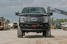 Load image into Gallery viewer, Rough Country 51770 Suspension Lift Kit for Select Ford F-250 Super Duty, Ford F-350 Super Duty