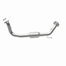 Load image into Gallery viewer, MagnaFlow Exhaust Products 4551632 California CARB Direct-Fit Catalytic Converter for Select Isuzu Rodeo