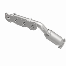 Load image into Gallery viewer, MagnaFlow Exhaust Products 22-093 OEM Grade Manifold Catalytic Converter for Select Hyundai Equus, Hyundai Genesis, Kia K900