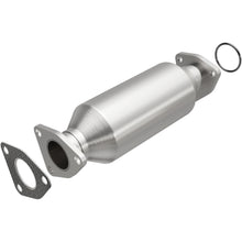 Load image into Gallery viewer, MagnaFlow Exhaust Products 3322621 California CARB Direct-Fit Catalytic Converter for Select Honda Accord