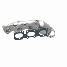 Load image into Gallery viewer, MagnaFlow Exhaust Products 52785 OEM Grade Manifold Catalytic Converter for Select Hyundai Genesis, Kia K900