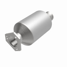 Load image into Gallery viewer, MagnaFlow Exhaust Products 3391916 California CARB Direct-Fit Catalytic Converter for Select Volkswagen Vanagon