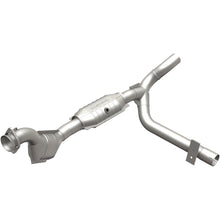 Load image into Gallery viewer, MagnaFlow Exhaust Products 51839 OEM Grade Direct-Fit Catalytic Converter for Select Ford Expedition, Ford F-150, Ford F-150 Heritage