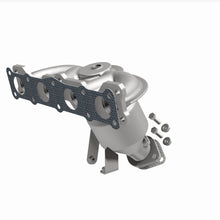 Load image into Gallery viewer, MagnaFlow Exhaust Products 5531590 California CARB Manifold Catalytic Converter for Select Hyundai Tucson