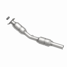 Load image into Gallery viewer, MagnaFlow Exhaust Products 444312 California CARB Direct-Fit Catalytic Converter for Select Pontiac Vibe, Toyota Corolla, Toyota Matrix
