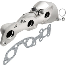 Load image into Gallery viewer, MagnaFlow Exhaust Products 447197 California CARB Manifold Catalytic Converter for Select Nissan Frontier