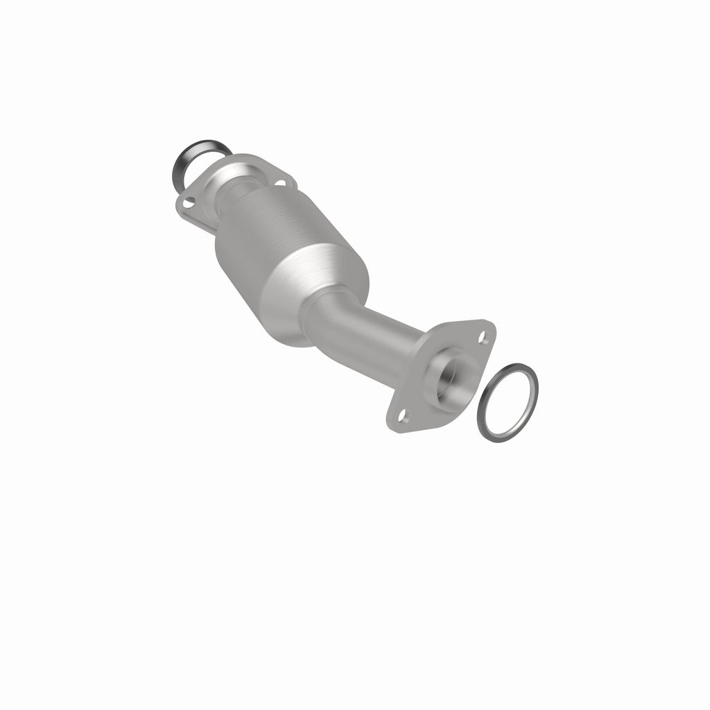 MagnaFlow Exhaust Products 52557 OEM Grade Direct-Fit Catalytic Converter for Select Toyota Sienna