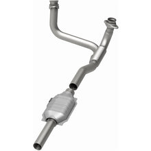 Load image into Gallery viewer, MagnaFlow Exhaust Products 93312 Standard Grade Direct-Fit Catalytic Converter for Select Ford Bronco, Ford F-150, Ford F-250