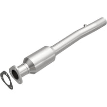Load image into Gallery viewer, MagnaFlow Exhaust Products 4593321 California CARB Direct-Fit Catalytic Converter for Select Ford E-150, Ford E-150 Club Wagon, Ford E-250, Ford E-350 Club Wagon, Ford E-350 Super Duty