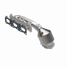 Load image into Gallery viewer, MagnaFlow Exhaust Products 23282 HM Grade Manifold Catalytic Converter for Select Chevrolet Tracker, Suzuki Grand Vitara, Suzuki Vitara, Suzuki XL-7