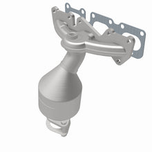 Load image into Gallery viewer, MagnaFlow Exhaust Products 51685 OEM Grade Manifold Catalytic Converter for Select Hyundai Azera, Hyundai Entourage, Hyundai Sonata, Kia Sedona