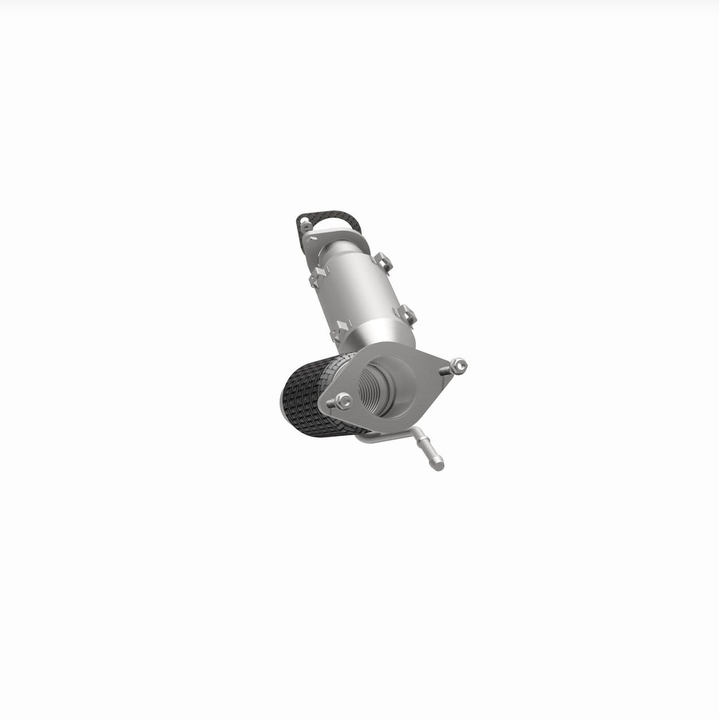MagnaFlow Exhaust Products 280396 OEM Grade Direct-Fit Catalytic Converter for Select Nissan Rogue Sport