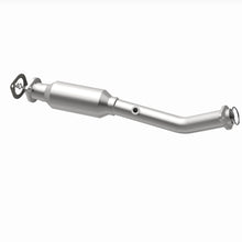 Load image into Gallery viewer, MagnaFlow Exhaust Products 5592218 California CARB Direct-Fit Catalytic Converter for Select INFINITI QX56, Nissan Armada, Nissan TITAN