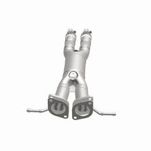 Load image into Gallery viewer, MagnaFlow Exhaust Products 557020 California CARB Direct-Fit Catalytic Converter for Select Ford Taurus, Lincoln MKS