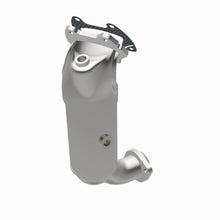 Load image into Gallery viewer, MagnaFlow Exhaust Products 5551120 California CARB Manifold Catalytic Converter for Select Chrysler Town &amp; Country, Dodge Grand Caravan, Dodge Journey, Ram C/V, Volkswagen Routan