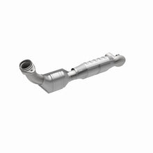 Load image into Gallery viewer, MagnaFlow Exhaust Products 447125 California CARB Direct-Fit Catalytic Converter for Select Ford Expedition, Ford F-150, Lincoln Navigator