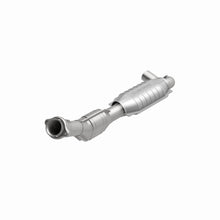 Load image into Gallery viewer, MagnaFlow Exhaust Products 447133 California CARB Direct-Fit Catalytic Converter for Select Ford F-150, Ford F-250