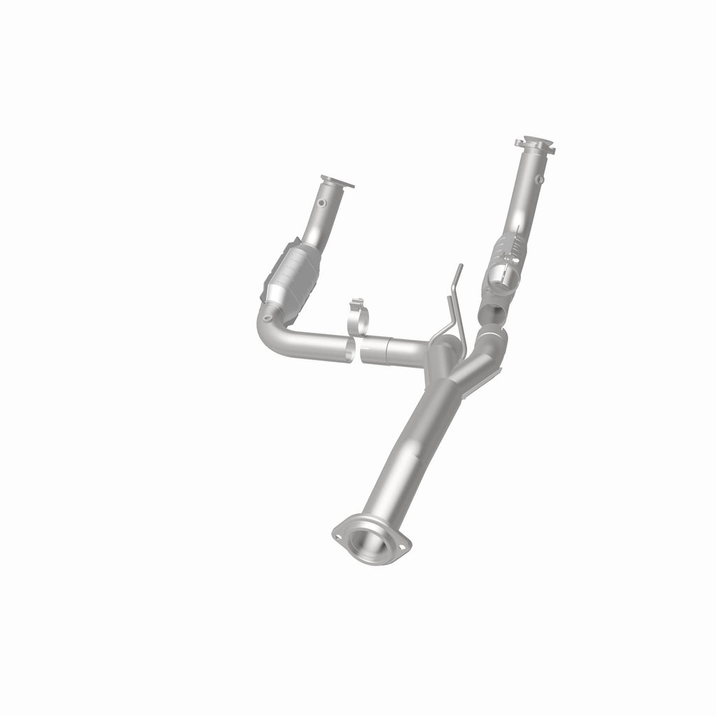 MagnaFlow Exhaust Products 21-252 OEM Grade Direct-Fit Catalytic Converter for Select Chevrolet Silverado HD, Chevrolet Silverado HD, GMC Sierra HD, GMC Sierra HD