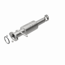 Load image into Gallery viewer, MagnaFlow Exhaust Products 52207 OEM Grade Direct-Fit Catalytic Converter for Select Toyota Highlander