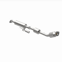 Load image into Gallery viewer, MagnaFlow Exhaust Products 6511112 California CARB Direct-Fit Catalytic Converter for Select Toyota C-HR