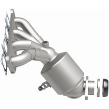 Load image into Gallery viewer, MagnaFlow Exhaust Products 5631271 California CARB Manifold Catalytic Converter for Select Nissan Cube, Nissan Sentra