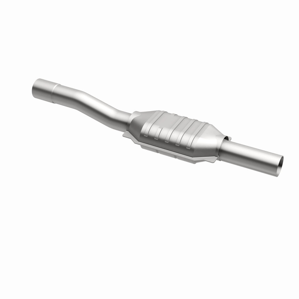 MagnaFlow Exhaust Products 51698 OEM Grade Direct-Fit Catalytic Converter for Select Jeep Grand Cherokee