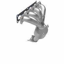 Load image into Gallery viewer, MagnaFlow Exhaust Products 22-158 OEM Grade Manifold Catalytic Converter for Select Chrysler 200, Dodge Dart, Fiat 500X, Jeep Cherokee, Jeep Renegade, Ram ProMaster City