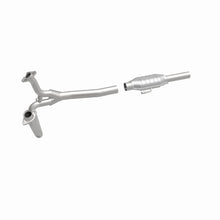 Load image into Gallery viewer, MagnaFlow Exhaust Products 93307 Standard Grade Direct-Fit Catalytic Converter for Select Ford Bronco, Ford F-150, Ford F-250