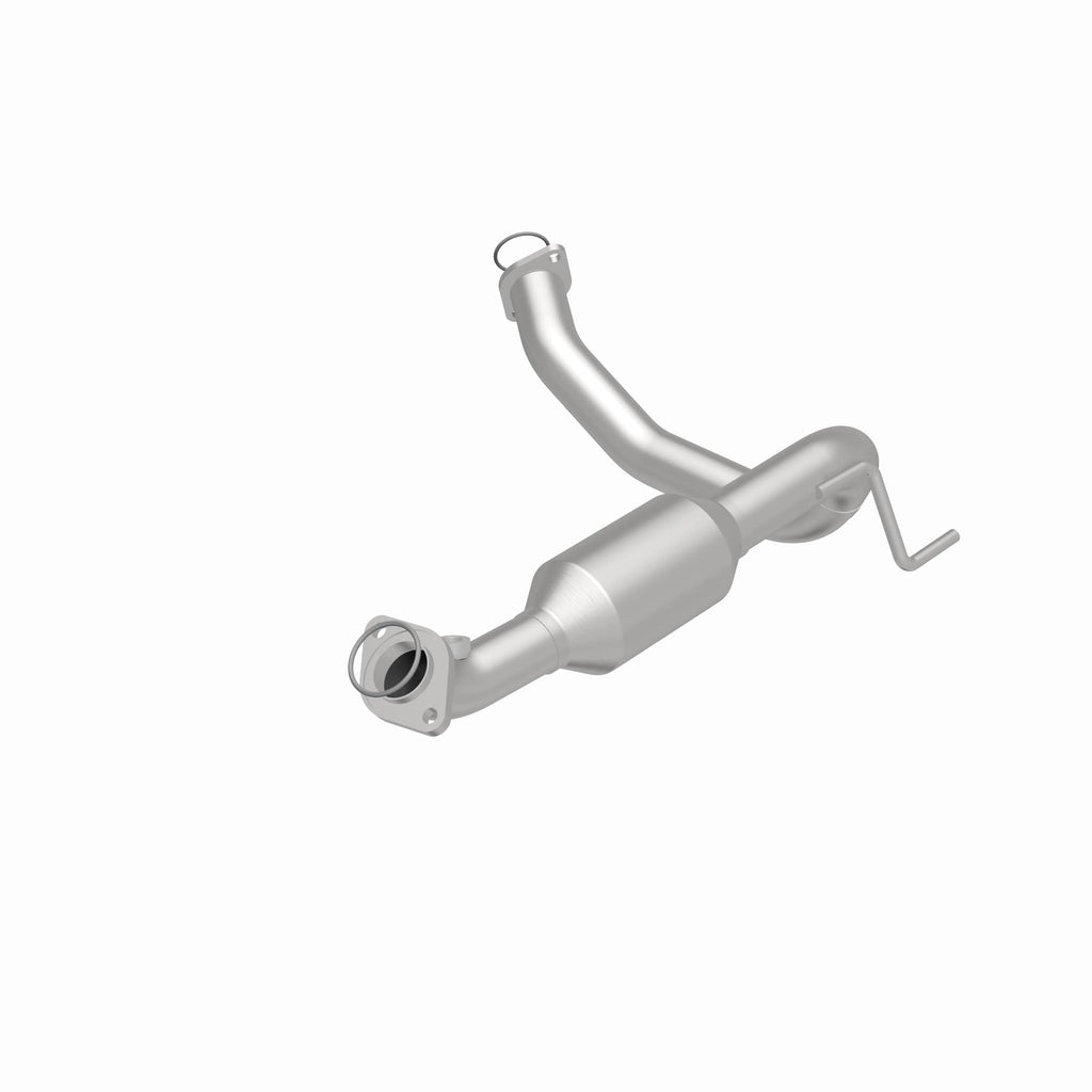 MagnaFlow Exhaust Products 51231 OEM Grade Direct-Fit Catalytic Converter for Select Toyota 4Runner, Toyota FJ Cruiser