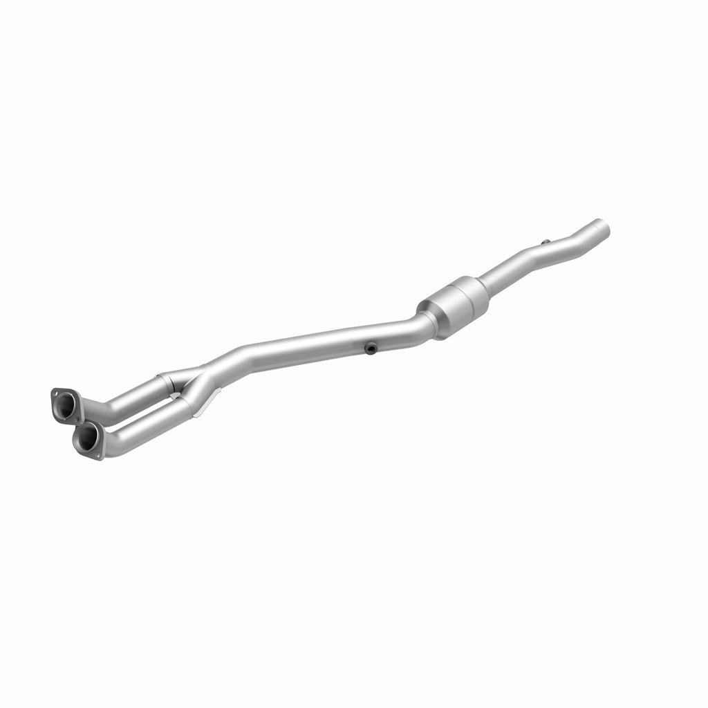 MagnaFlow Exhaust Products 4481687 California CARB Direct-Fit Catalytic Converter for Select BMW 840Ci
