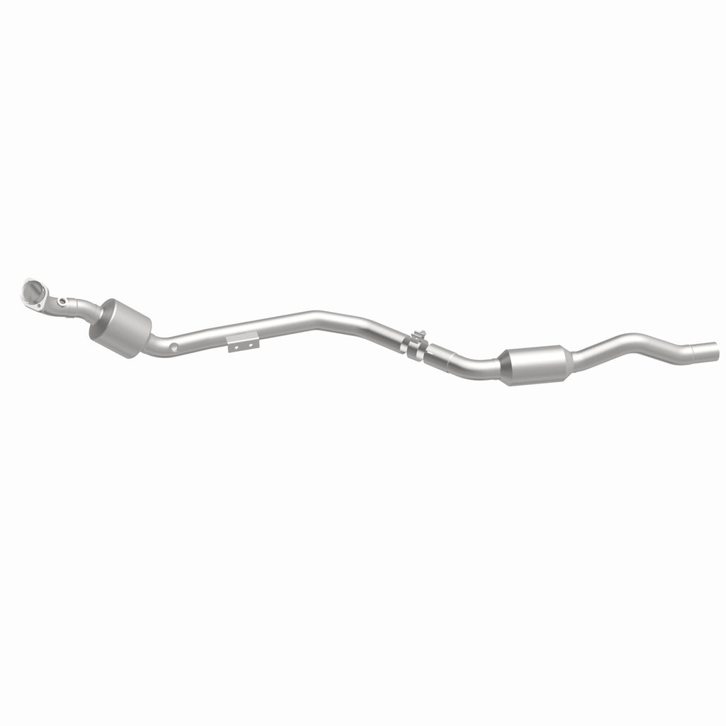 MagnaFlow Exhaust Products 51645 OEM Grade Direct-Fit Catalytic Converter for Select Mercedes-Benz E350