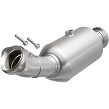 Load image into Gallery viewer, MagnaFlow Exhaust Products 21-681 OEM Grade Direct-Fit Catalytic Converter for Select Mercedes-Benz C400, Mercedes-Benz C43 AMG, Mercedes-Benz C450 AMG, Mercedes-Benz E43 AMG, Mercedes-Benz E450, Mercedes-Benz GLC43 AMG