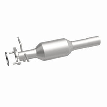 Load image into Gallery viewer, MagnaFlow Exhaust Products 5571196 California CARB Direct-Fit Catalytic Converter for Select Ford Focus