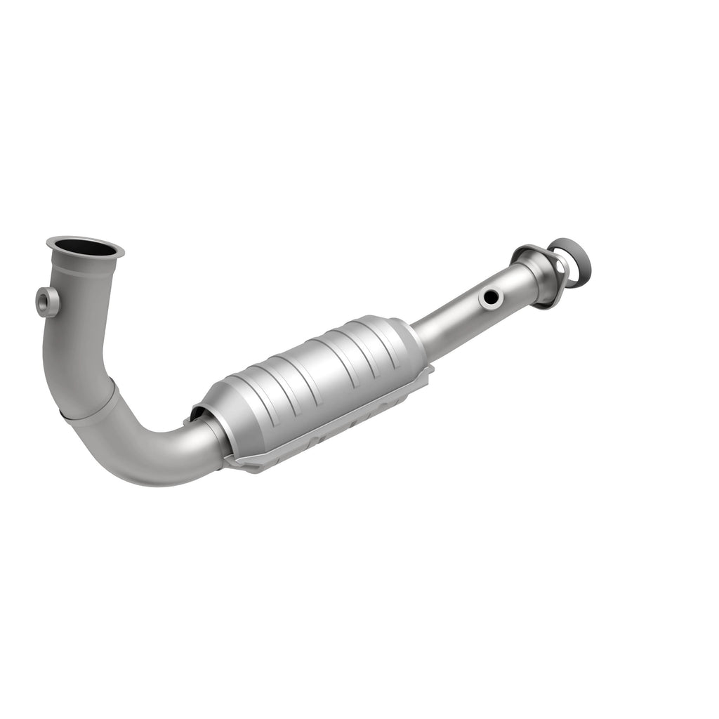 MagnaFlow Exhaust Products 49583 OEM Grade Direct-Fit Catalytic Converter for Select Jeep Liberty