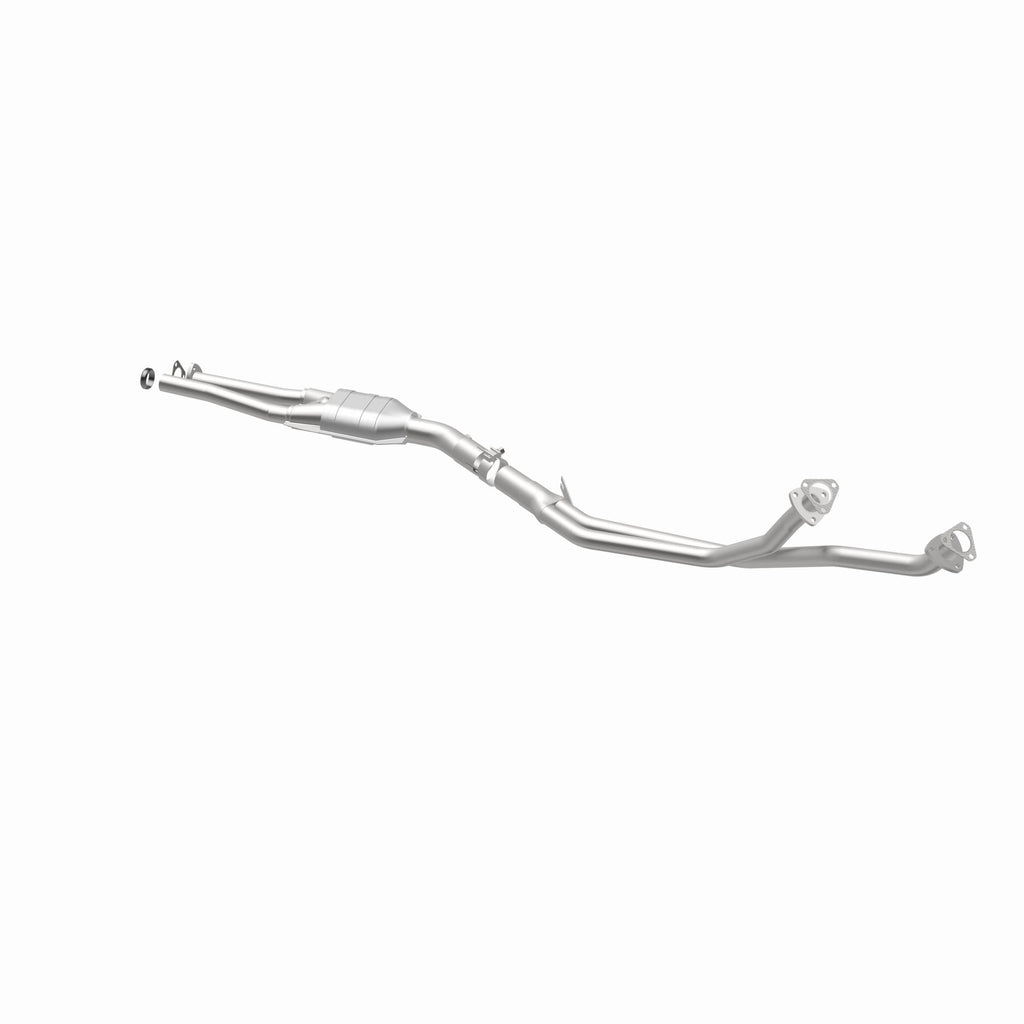 MagnaFlow Exhaust Products 23556 Standard Grade Direct-Fit Catalytic Converter for Select BMW 535i, BMW 635CSi