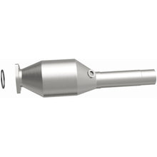 Load image into Gallery viewer, MagnaFlow Exhaust Products 4481957 California CARB Direct-Fit Catalytic Converter for Select Volkswagen Golf, Volkswagen Jetta, Volkswagen Passat