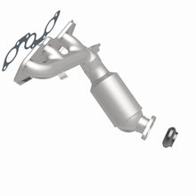 Load image into Gallery viewer, MagnaFlow Exhaust Products 52556 OEM Grade Manifold Catalytic Converter for Select Toyota Sienna