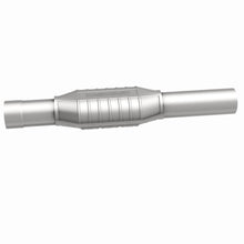Load image into Gallery viewer, MagnaFlow Exhaust Products 3391473 California CARB Direct-Fit Catalytic Converter for Select Chevrolet C1500, Chevrolet C2500, Chevrolet C2500 Suburban, Chevrolet C3500, Chevrolet K2500, Chevrolet K2500 Suburban, Chevrolet K3500, Chevrolet R2500