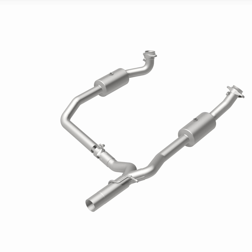 MagnaFlow Exhaust Products 5551599 California CARB Direct-Fit Catalytic Converter for Select Ford E-350 Super Duty