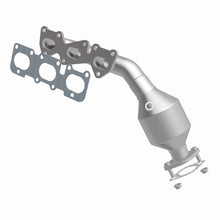 Load image into Gallery viewer, MagnaFlow Exhaust Products 51401 OEM Grade Manifold Catalytic Converter for Select Kia Borrego
