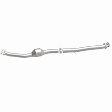 Load image into Gallery viewer, MagnaFlow Exhaust Products 5571448 California CARB Direct-Fit Catalytic Converter for Select Saab 9-2X, Subaru Forester, Subaru Impreza, Subaru Legacy, Subaru Outback