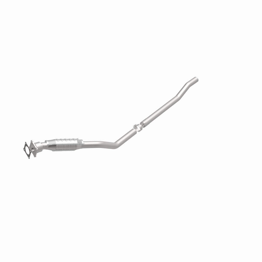 MagnaFlow Exhaust Products 51155 OEM Grade Direct-Fit Catalytic Converter for Select Chrysler Grand Voyager, Chrysler Town & Country, Chrysler Voyager, Dodge Caravan, Dodge Grand Caravan