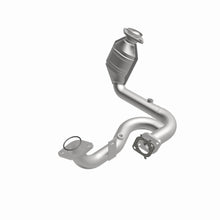 Load image into Gallery viewer, MagnaFlow Exhaust Products 51749 OEM Grade Direct-Fit Catalytic Converter for Select Ford Taurus, Mercury Sable