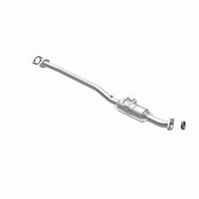 Load image into Gallery viewer, MagnaFlow Exhaust Products 441043 California CARB Direct-Fit Catalytic Converter for Select Chevrolet Metro, Suzuki Swift