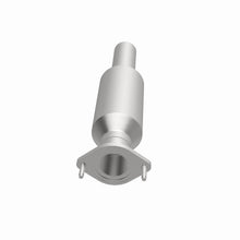 Load image into Gallery viewer, MagnaFlow Exhaust Products 5571981 California CARB Direct-Fit Catalytic Converter for Select Ford Fusion, Lincoln Zephyr, Mercury Milan