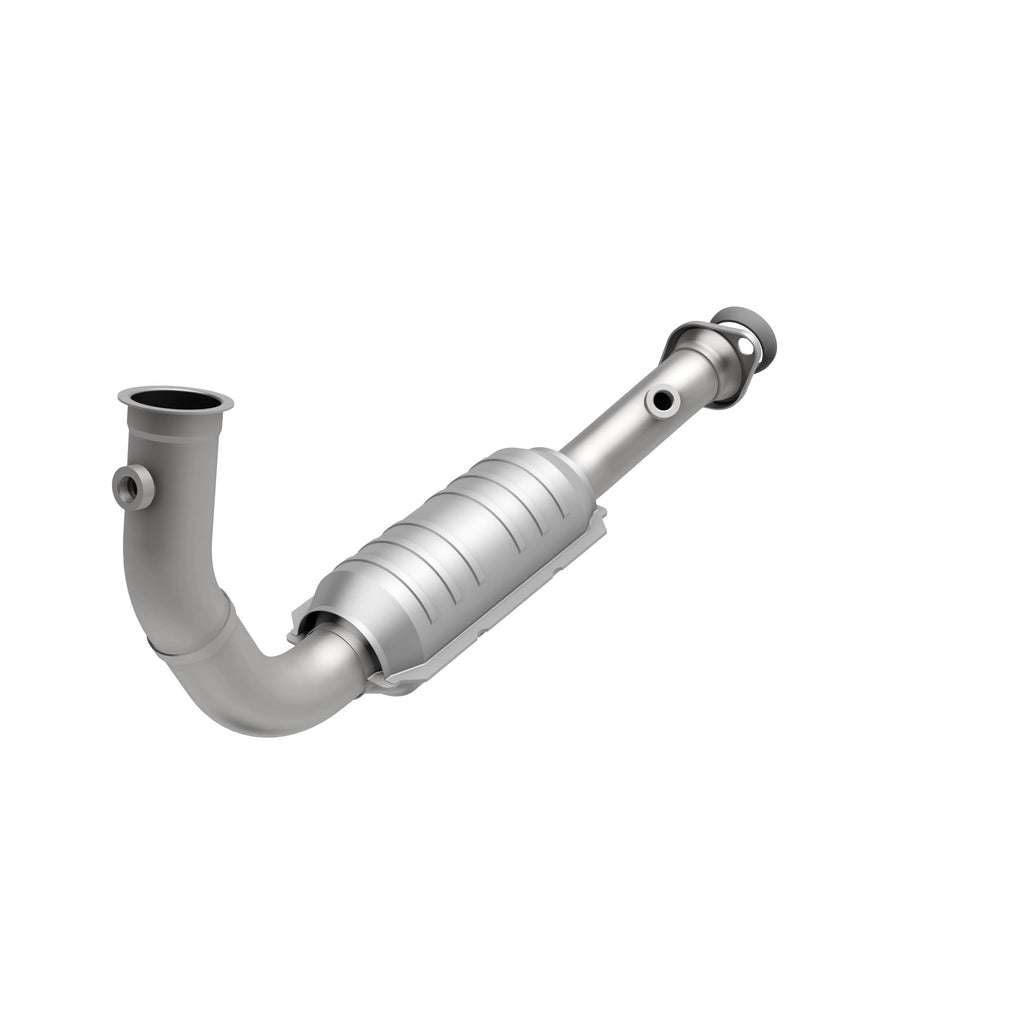 MagnaFlow Exhaust Products 49583 OEM Grade Direct-Fit Catalytic Converter for Select Jeep Liberty